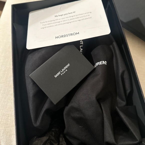 Yves saint laurent hells - Picture 3 of 4